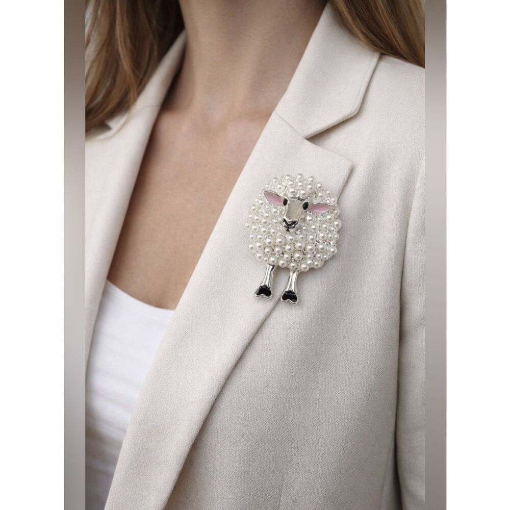 Pearl Sheep Brooch Pin  M775